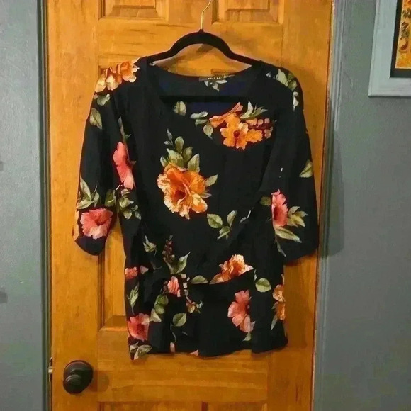 Navy Flower Printed Top - Picture 3 of 8